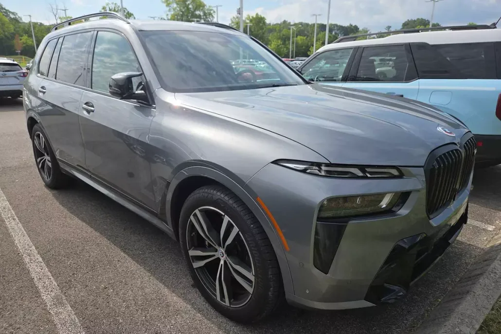 2023 Bmw X7 M60i photo 1