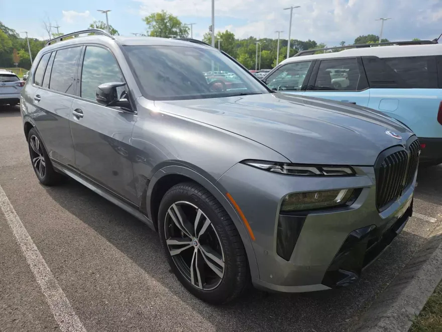 2023 Bmw X7 M60i photo 1