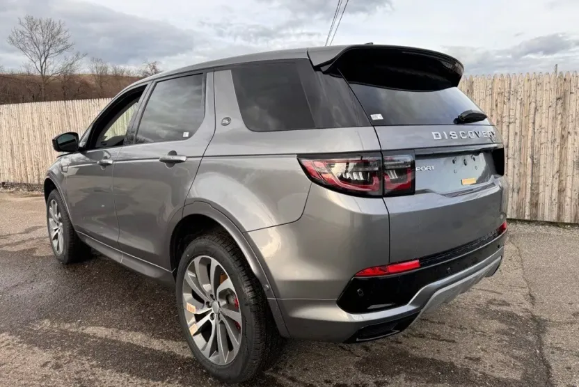 2025 Land Rover Discovery Sport S photo 1