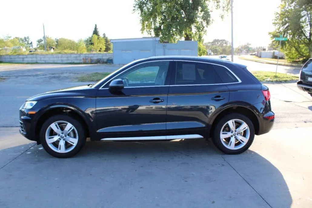 2018 Audi Q5 2.0T Premium Plus photo 1