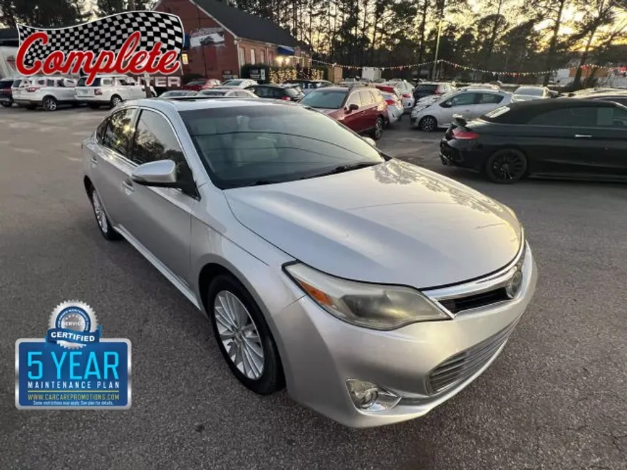 2014 Toyota Avalon Limited Hybrid photo 1