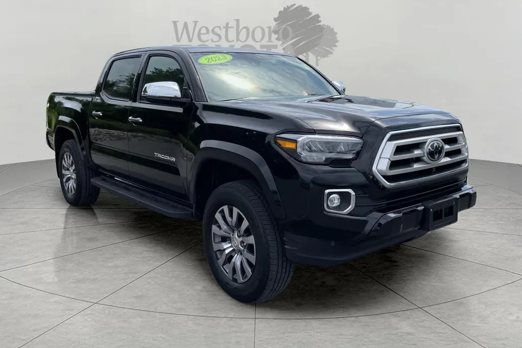 2023 Toyota Tacoma Limited photo 1
