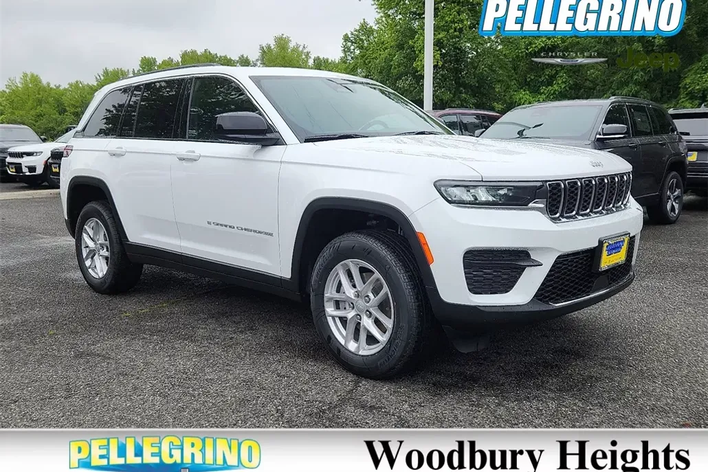 2025 Jeep Grand Cherokee Laredo X photo 1