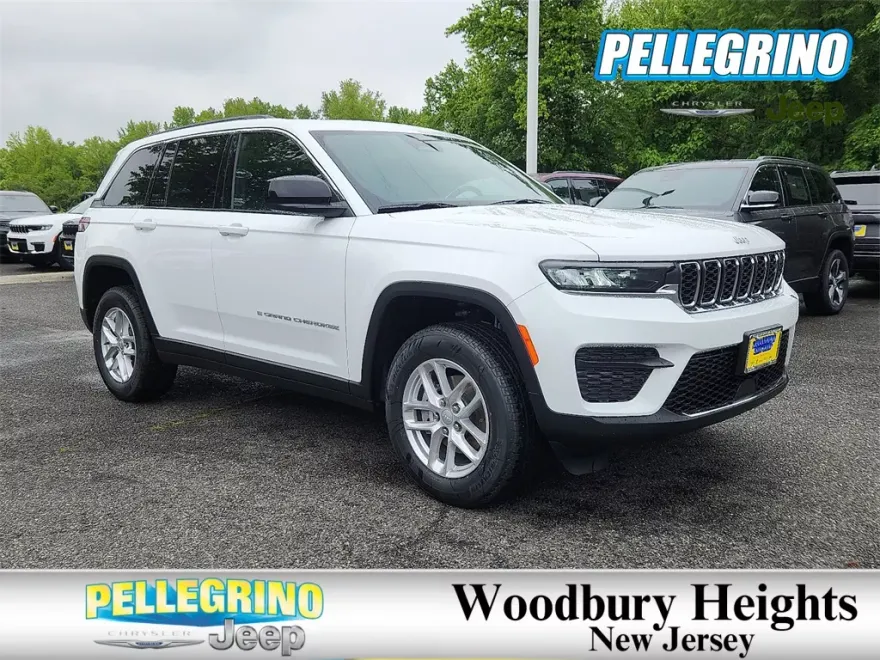2025 Jeep Grand Cherokee Laredo X photo 1