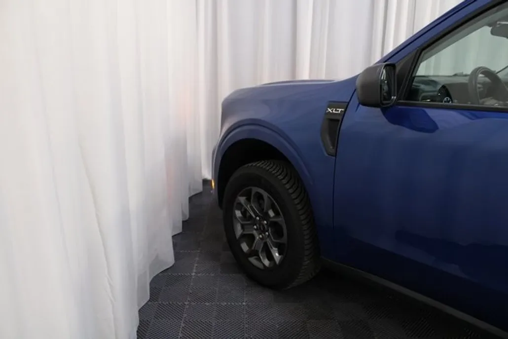 2023 Ford Maverick XLT photo 1