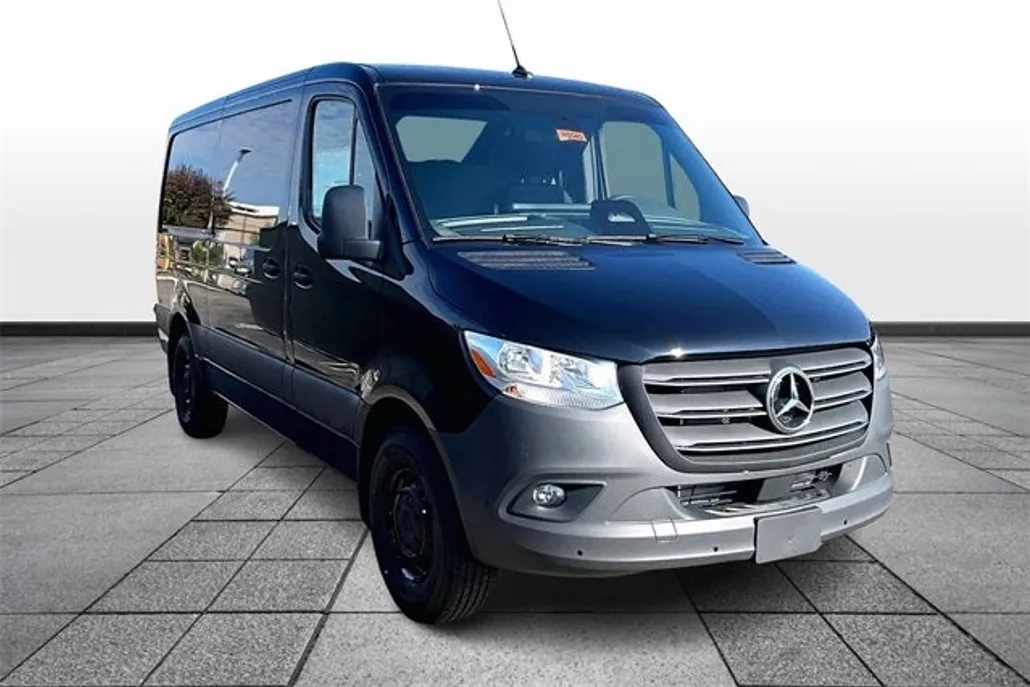 2025 Mercedes Benz Sprinter 2500 144 WB photo 1