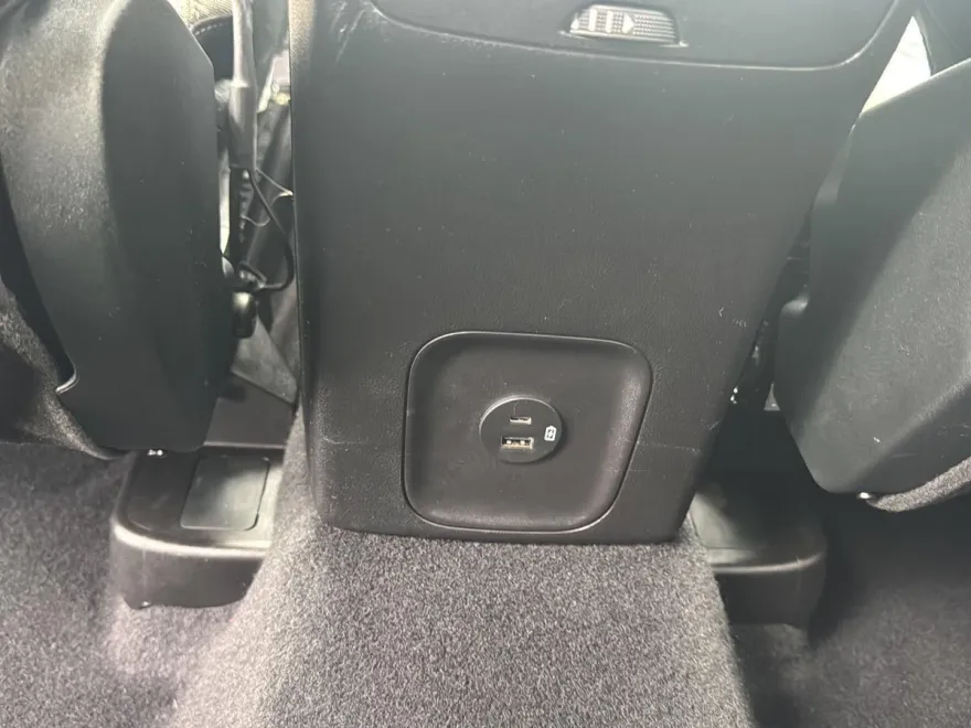 2022 Ford Escape SE photo 21