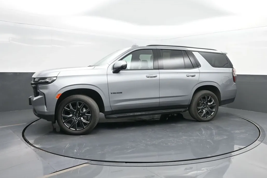 2024 Chevrolet Tahoe RST photo 1