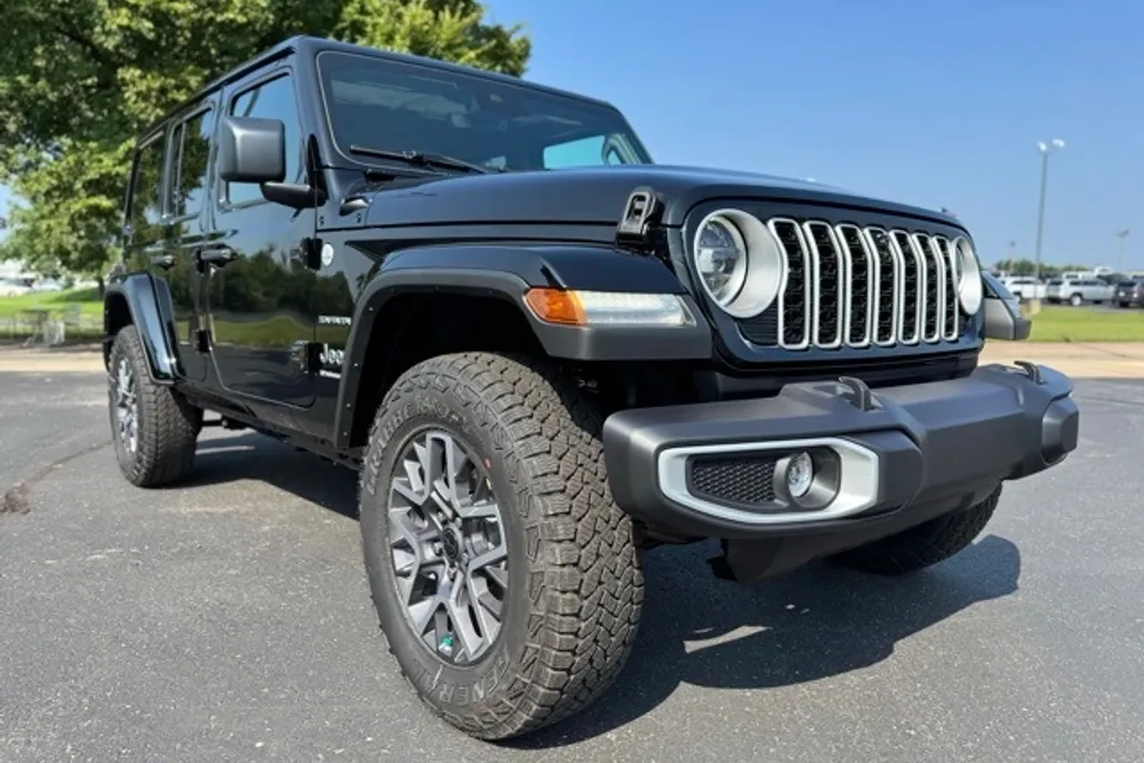 2024 Jeep Wrangler Sahara photo 1