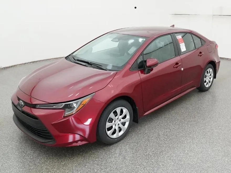 2026 Toyota Corolla LE photo 1