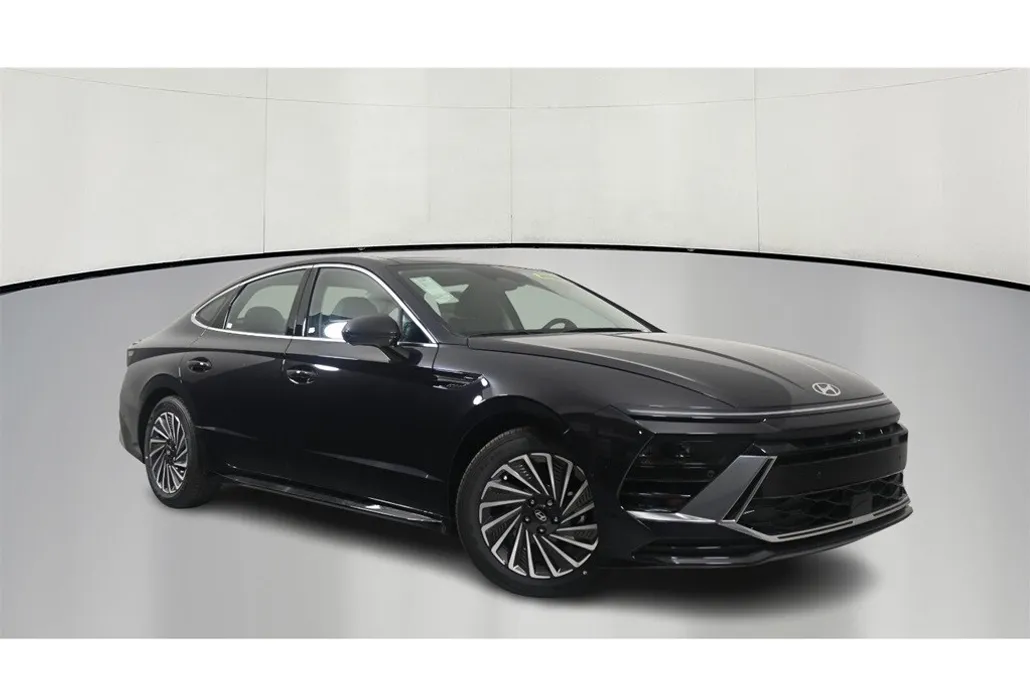 2025 Hyundai Sonata Hybrid Limited photo 1