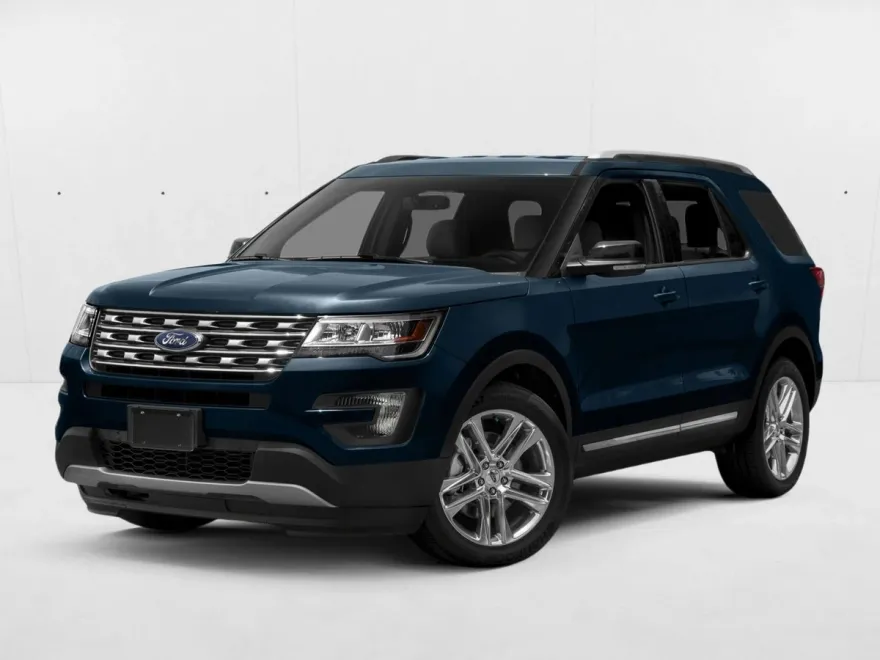 2017 Ford Explorer XLT photo 1