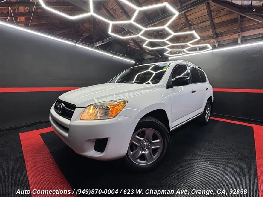 2011 Toyota RAV4 photo 1