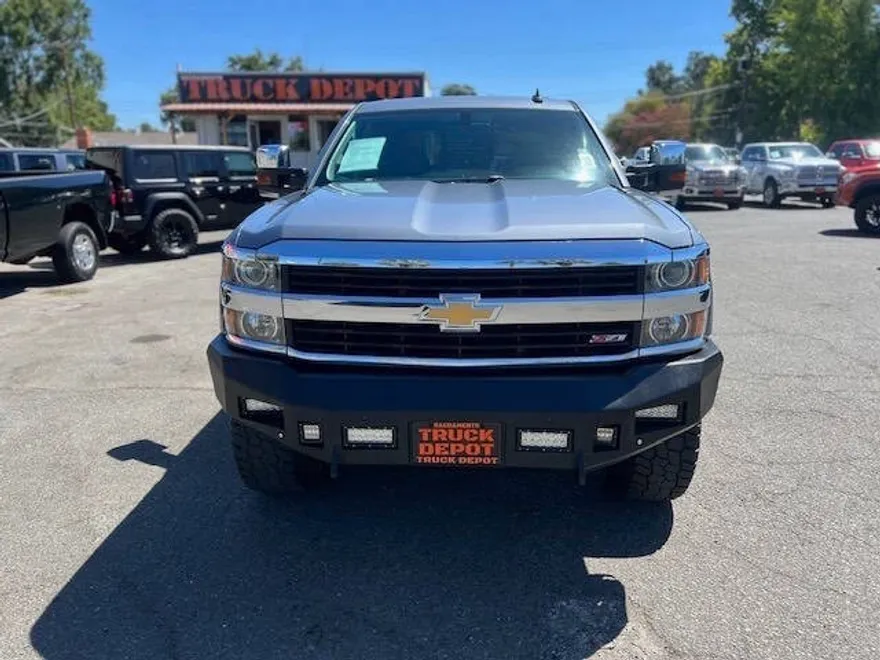 2015 Chevrolet Silverado 3500HD LTZ photo 1
