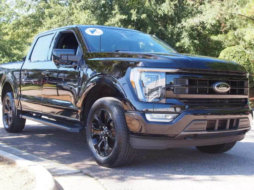 2022 Ford F-150 Lariat photo 1