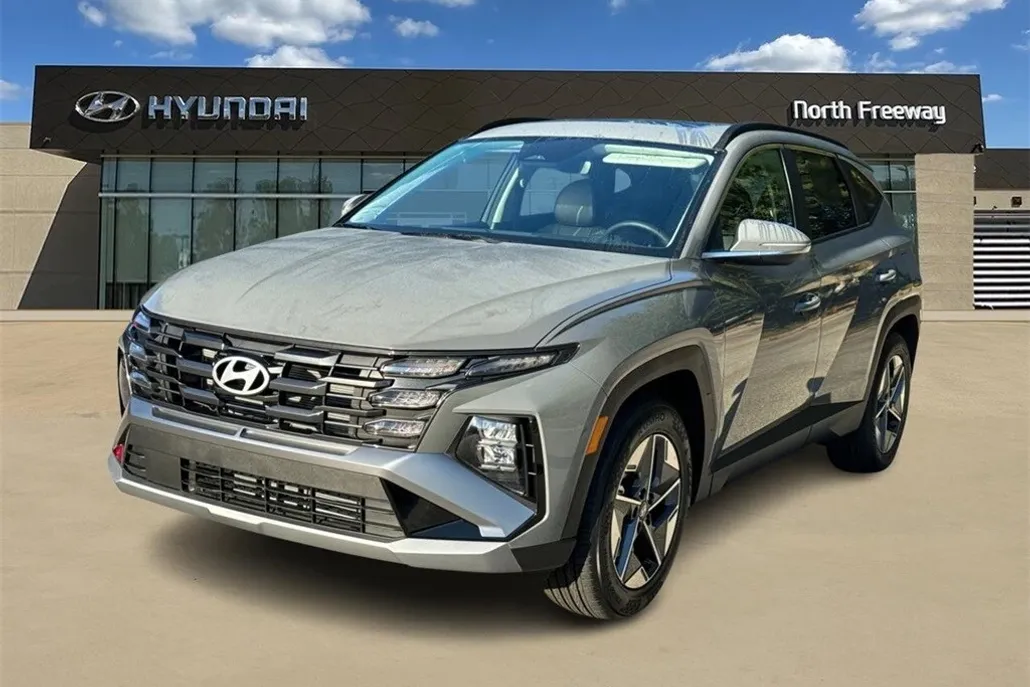 2025 Hyundai Tucson SEL photo 1