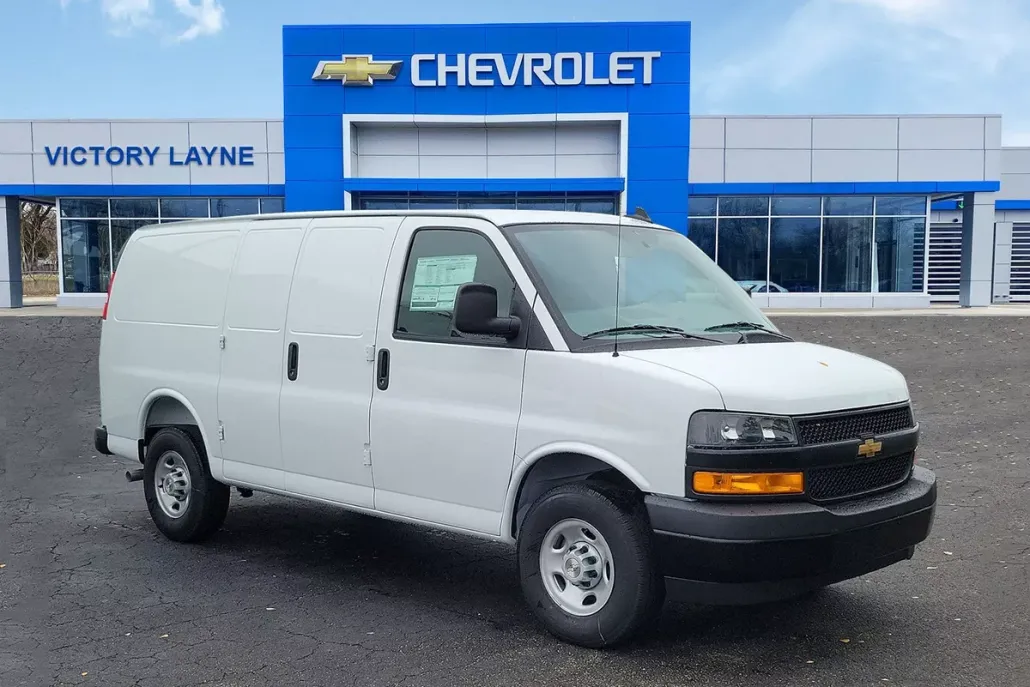 2025 Chevrolet Express Cargo 2500 photo 1