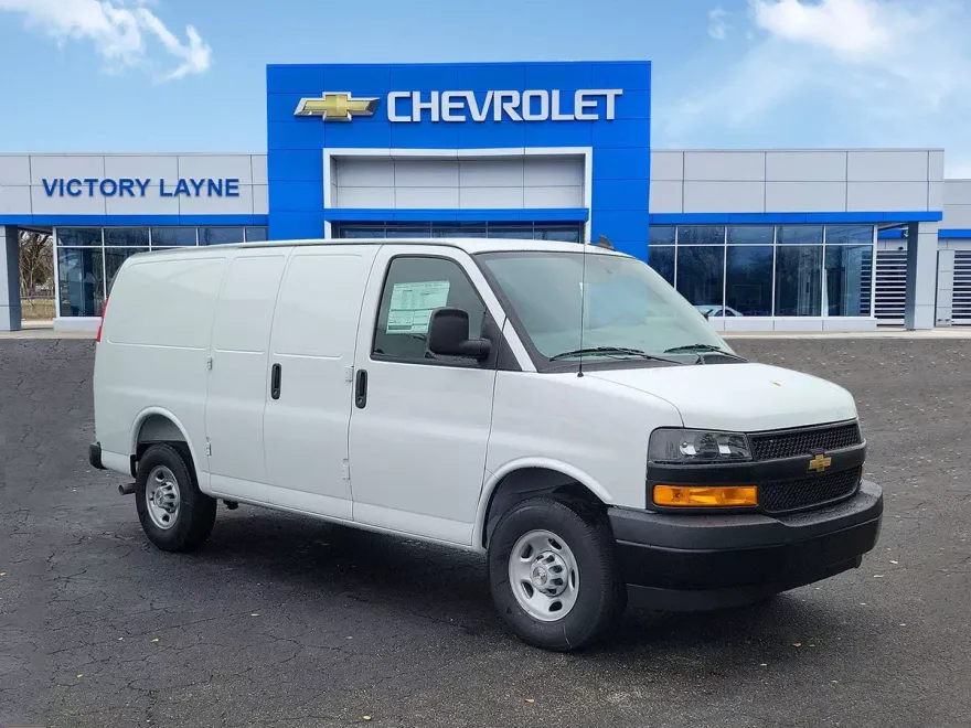 2025 Chevrolet Express Cargo 2500 photo 1