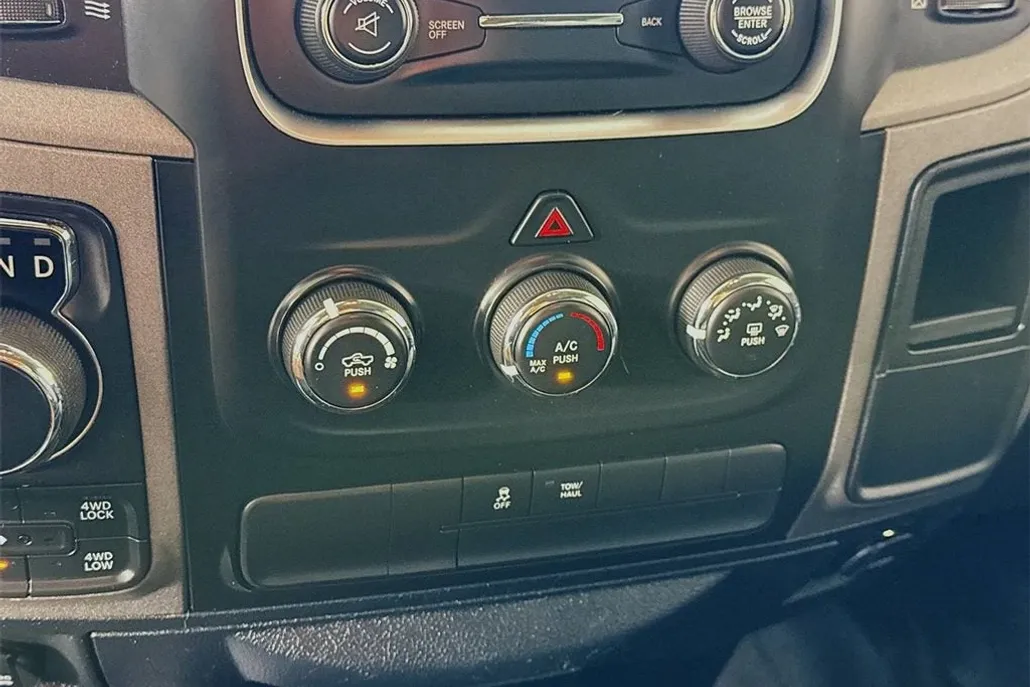 2018 Ram 1500 Tradesman photo 1