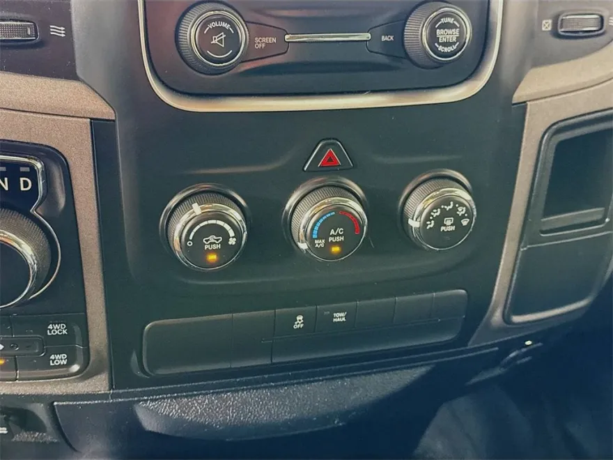 2018 Ram 1500 Tradesman photo 1