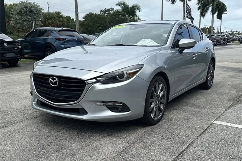 2018 Mazda Mazda3 Grand Touring photo 1