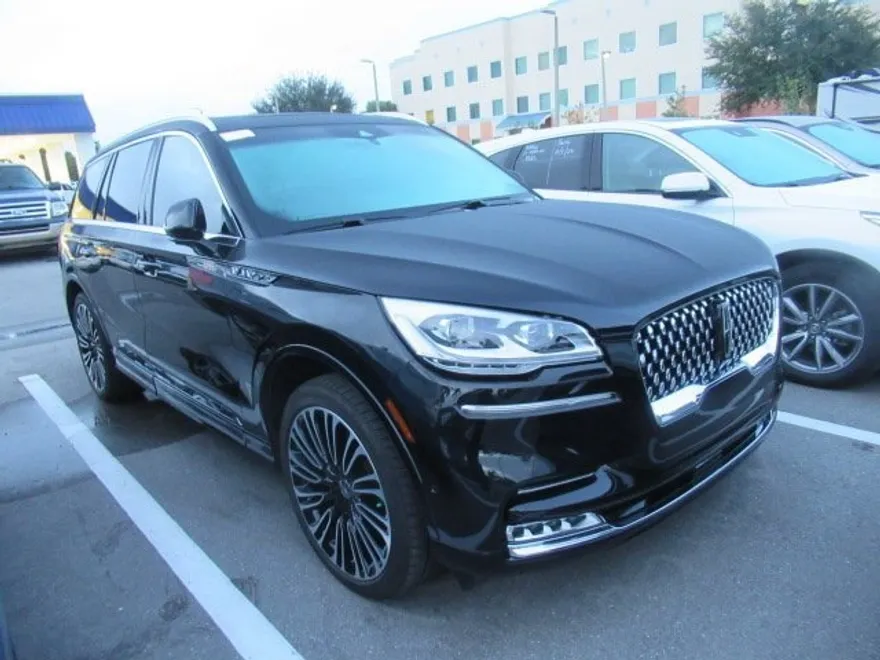 2023 Lincoln Aviator Black Label photo 1