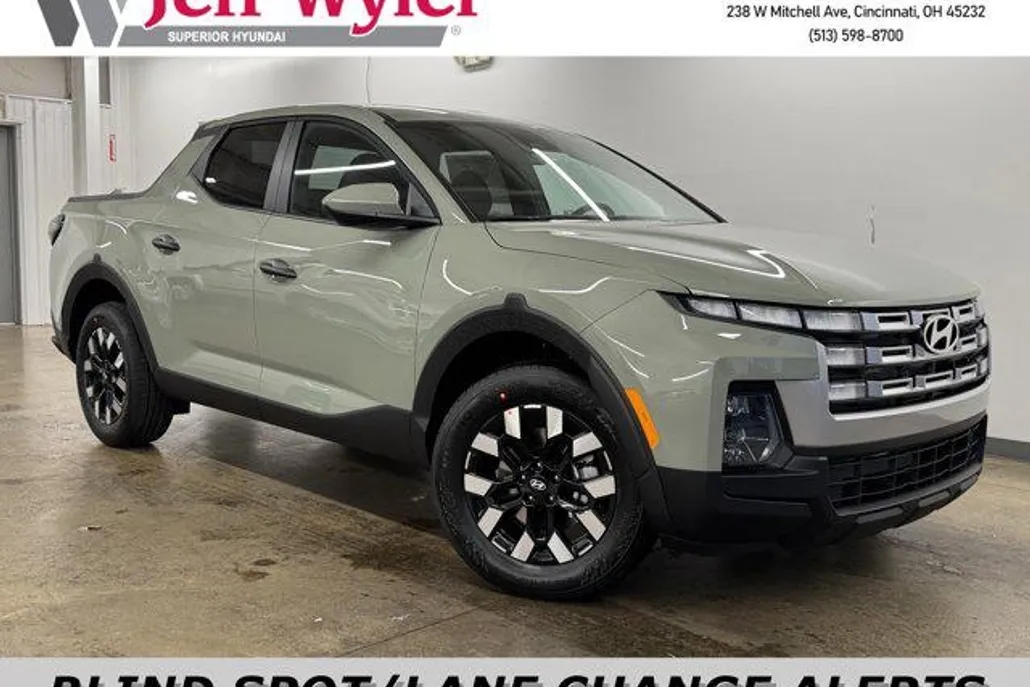 2025 Hyundai Santa Cruz SE photo 1