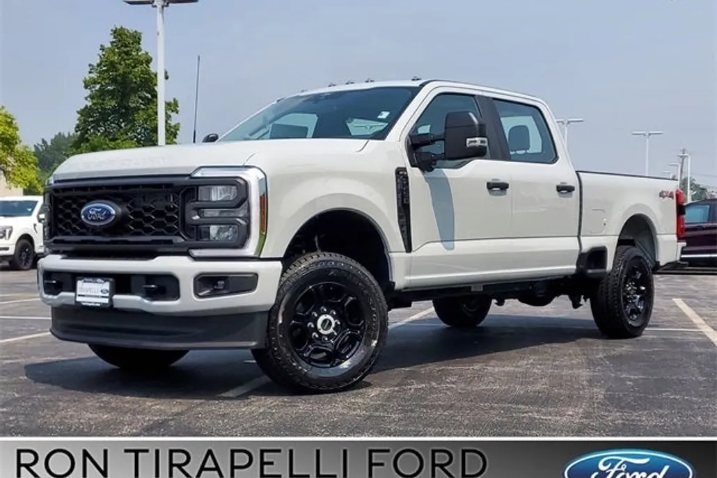 2025 Ford F-250 photo 1