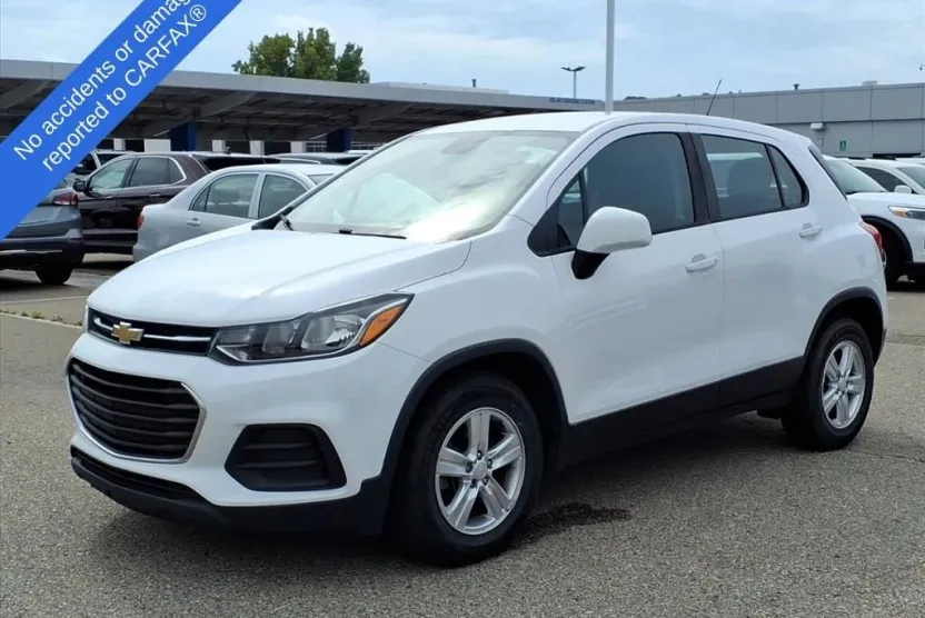 2018 Chevrolet Trax LS photo 1