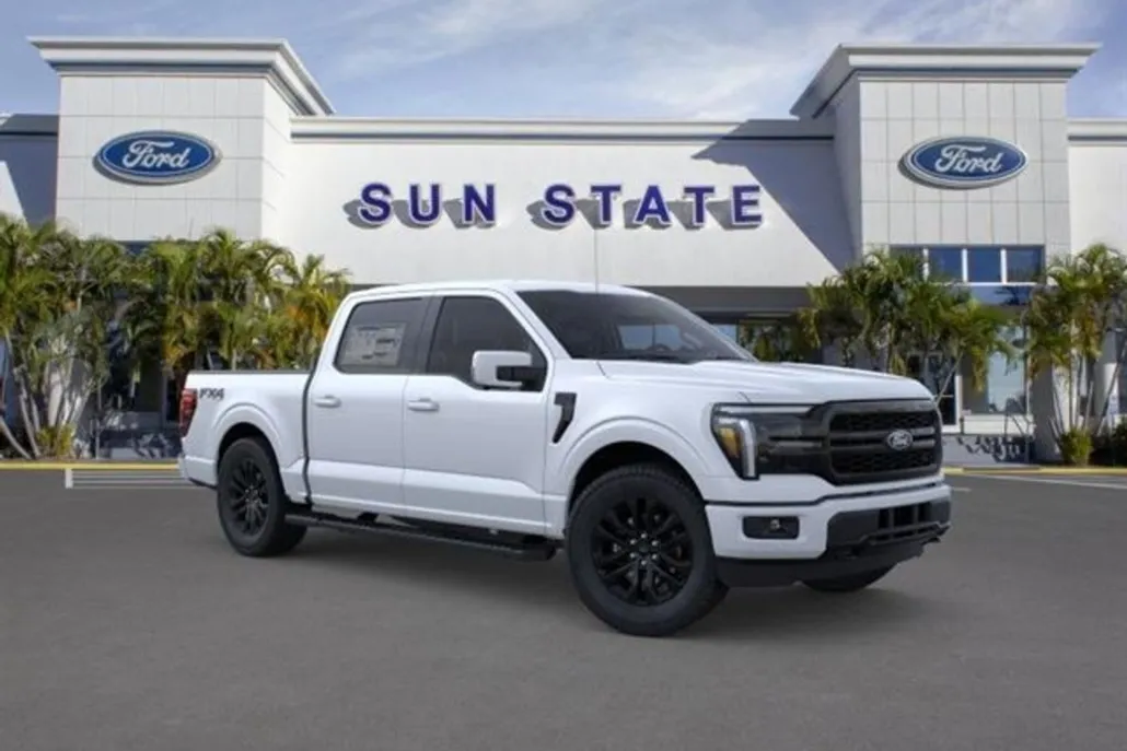 2025 Ford F-150 Lariat photo 1