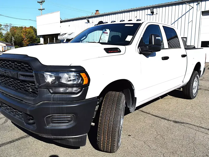 2024 Ram 3500 Tradesman photo 1