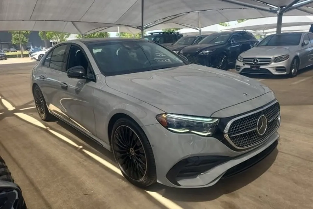 2024 Mercedes Benz E 350 4MATIC Sedan photo 1