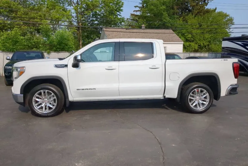 2021 Gmc Sierra 1500 SLE photo 1