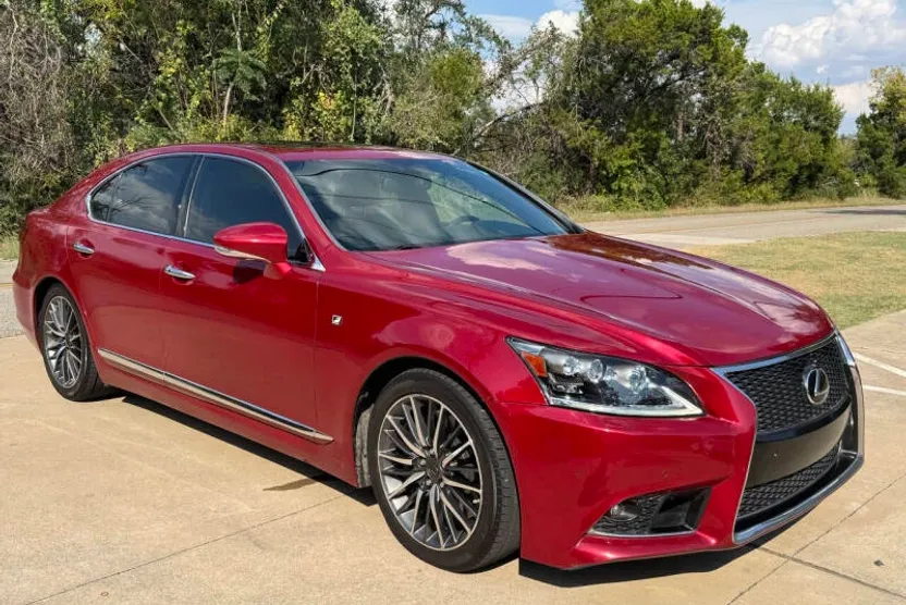 2015 Lexus LS 460 photo 1