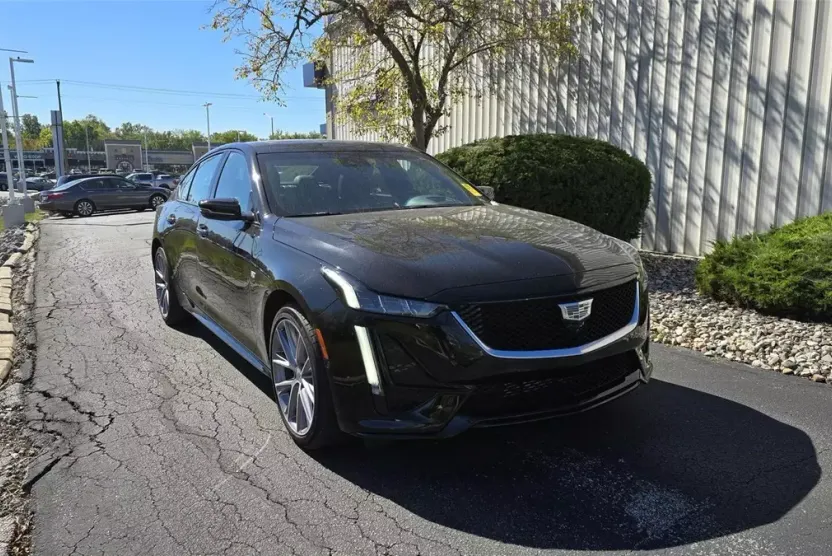 2022 Cadillac CT5 Sport photo 1