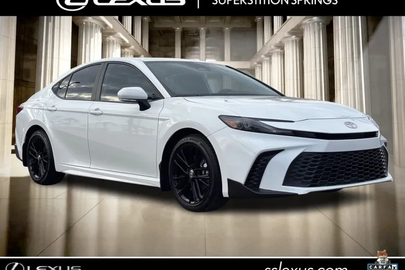 2024 Toyota Venza LE photo 1