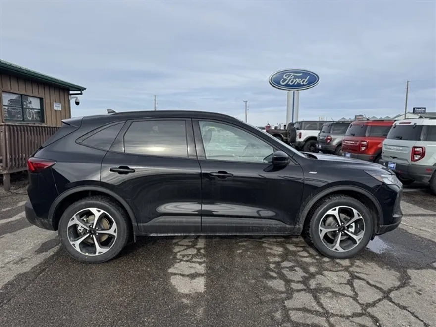2025 Ford Escape ST-Line SE photo 1
