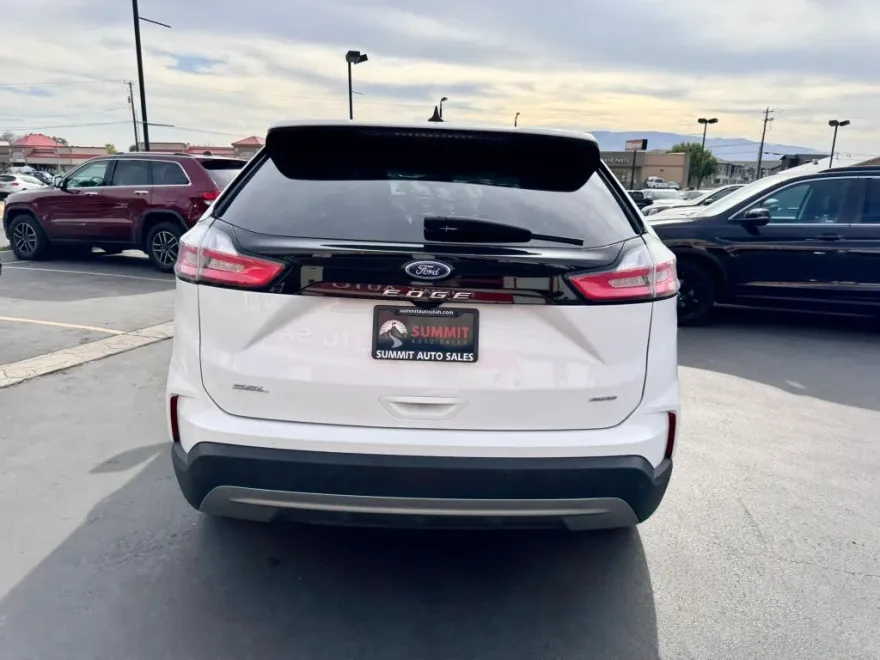 2024 Ford Edge SEL Sport photo 1