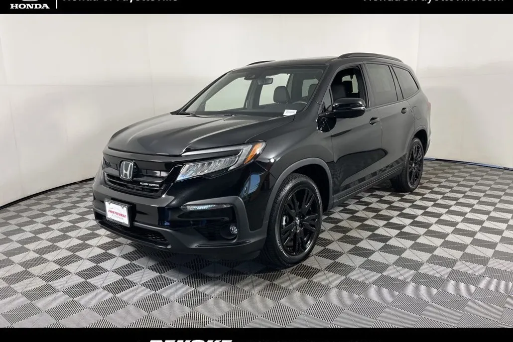 2022 Honda Pilot Black Edition photo 1