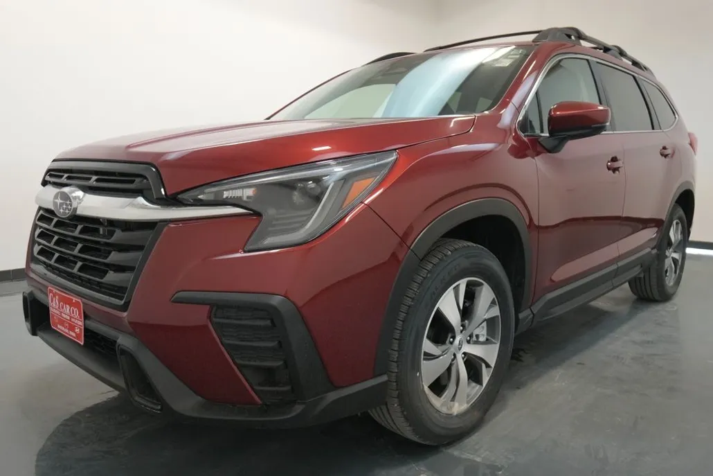 2025 Subaru Ascent Premium photo 1