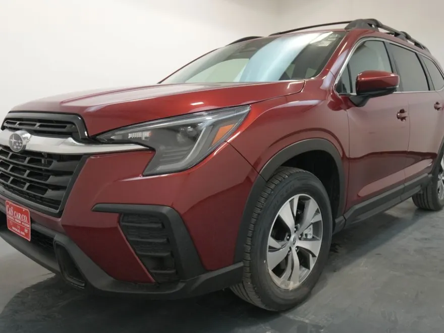 2025 Subaru Ascent Premium photo 1