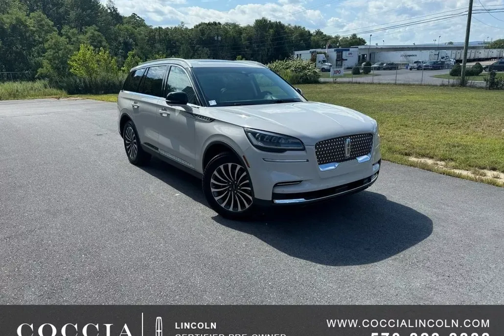 2023 Lincoln Aviator Reserve photo 1