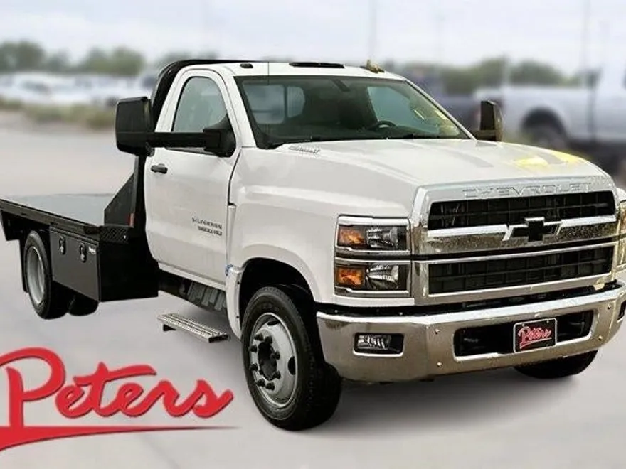 2024 Chevrolet Silverado 5500HD Work Truck photo 1