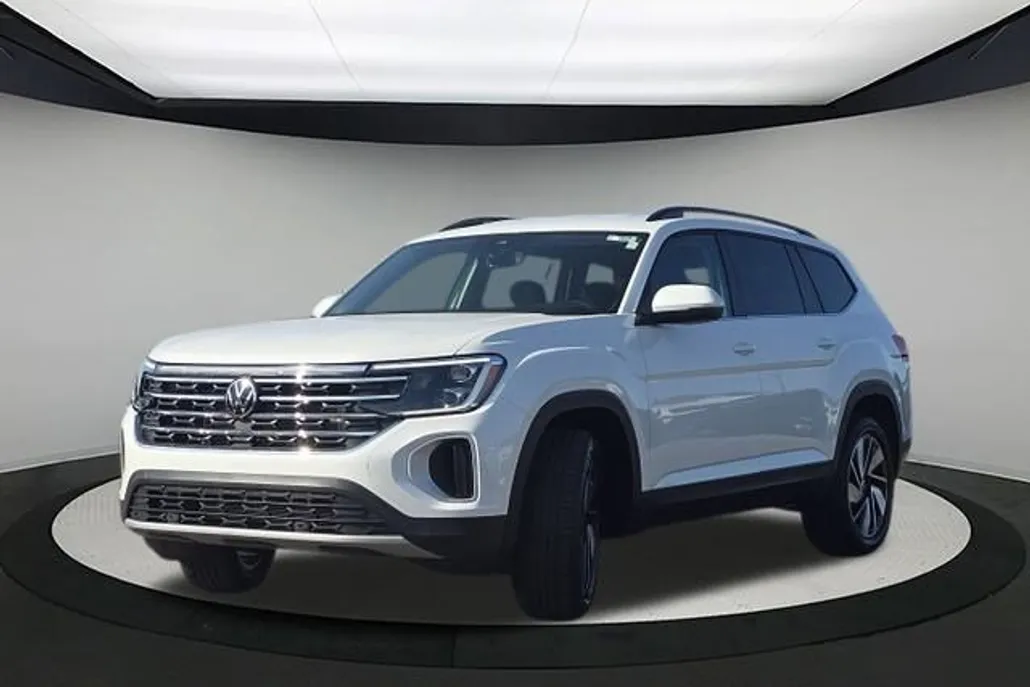 2026 Volkswagen Atlas SE Technology photo 1