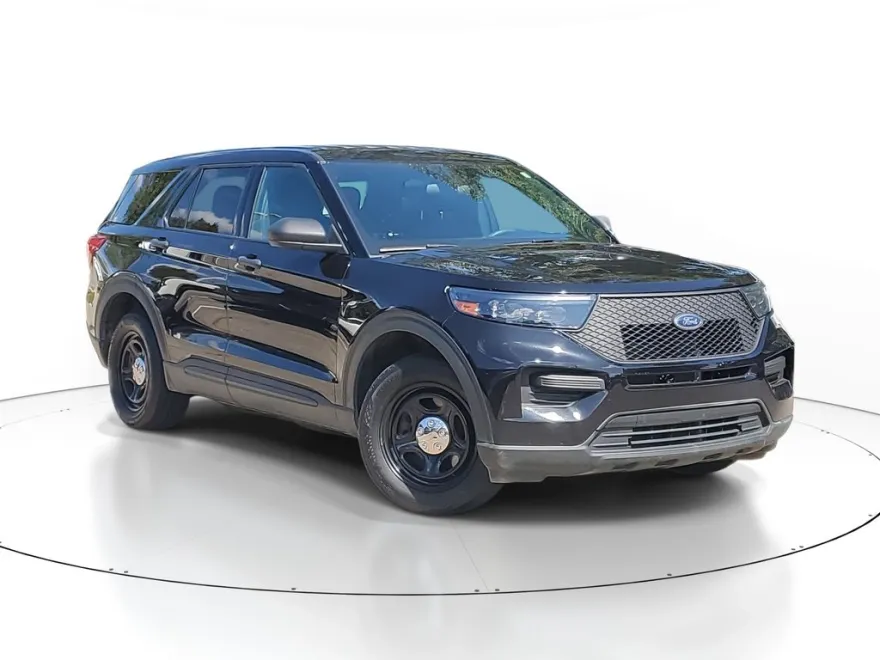2022 Ford Explorer photo 1