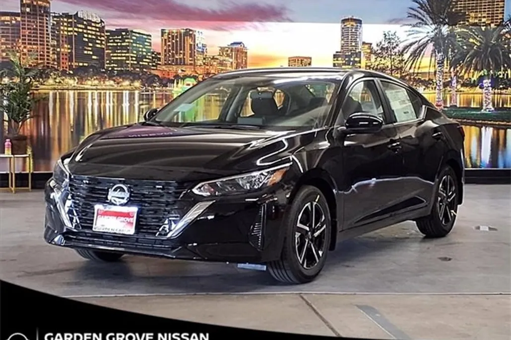 2025 Nissan Sentra SV photo 1