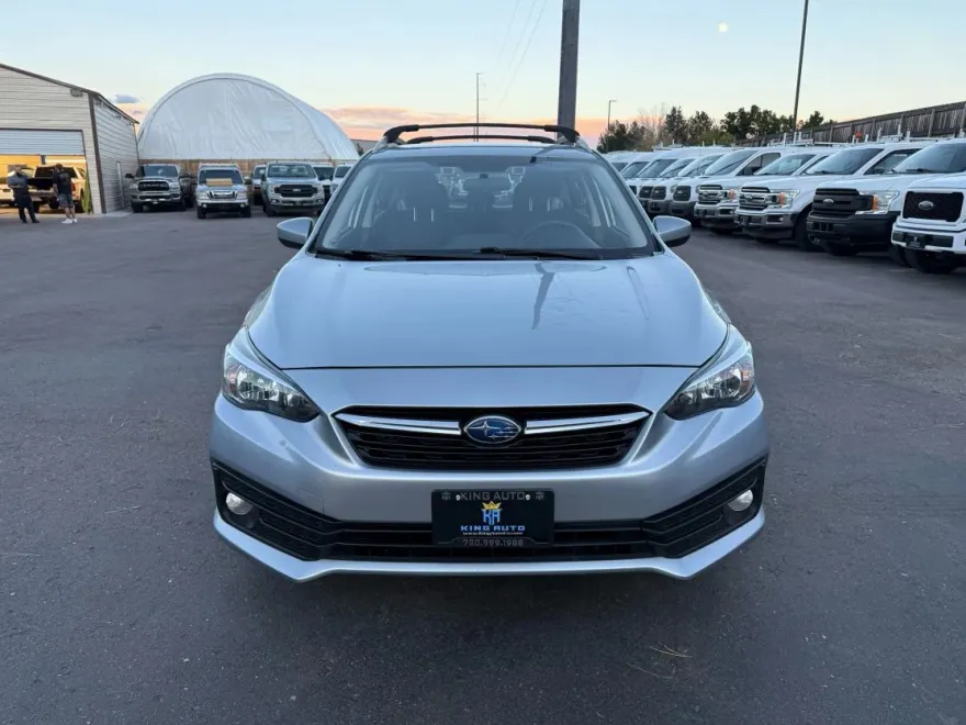 2022 Subaru Impreza Premium photo 1