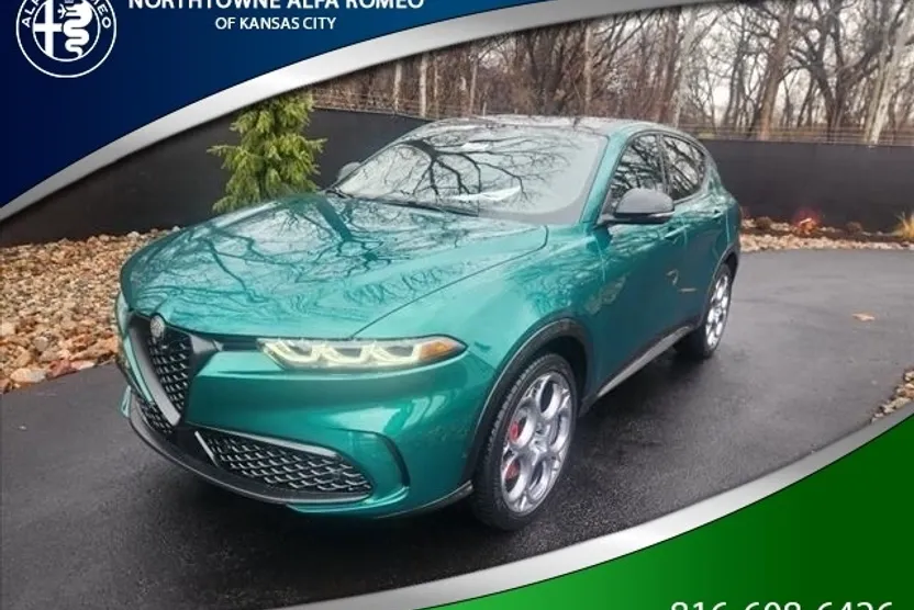 2024 Alfa Romeo Tonale Veloce photo 1