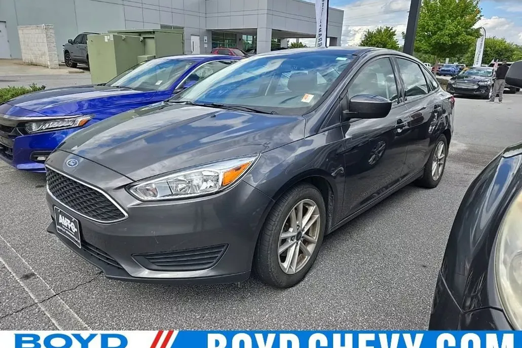 2018 Ford Focus SE photo 1