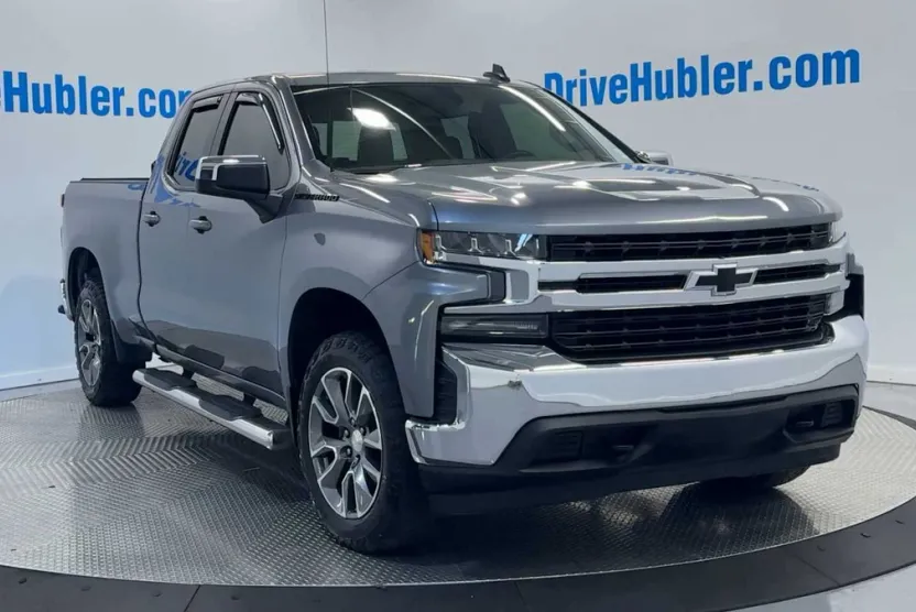 2021 Chevrolet Silverado 1500 LT photo 1